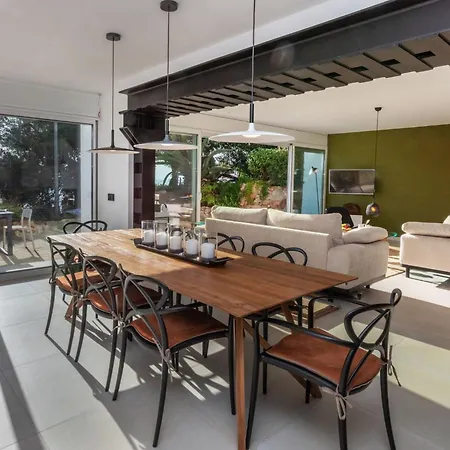 Cosy By Interhome * 또사데마르